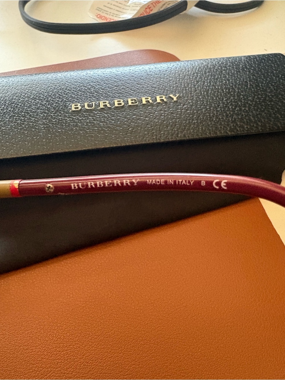 Authentic Burberry eye glasses - Picture 3 of 4
